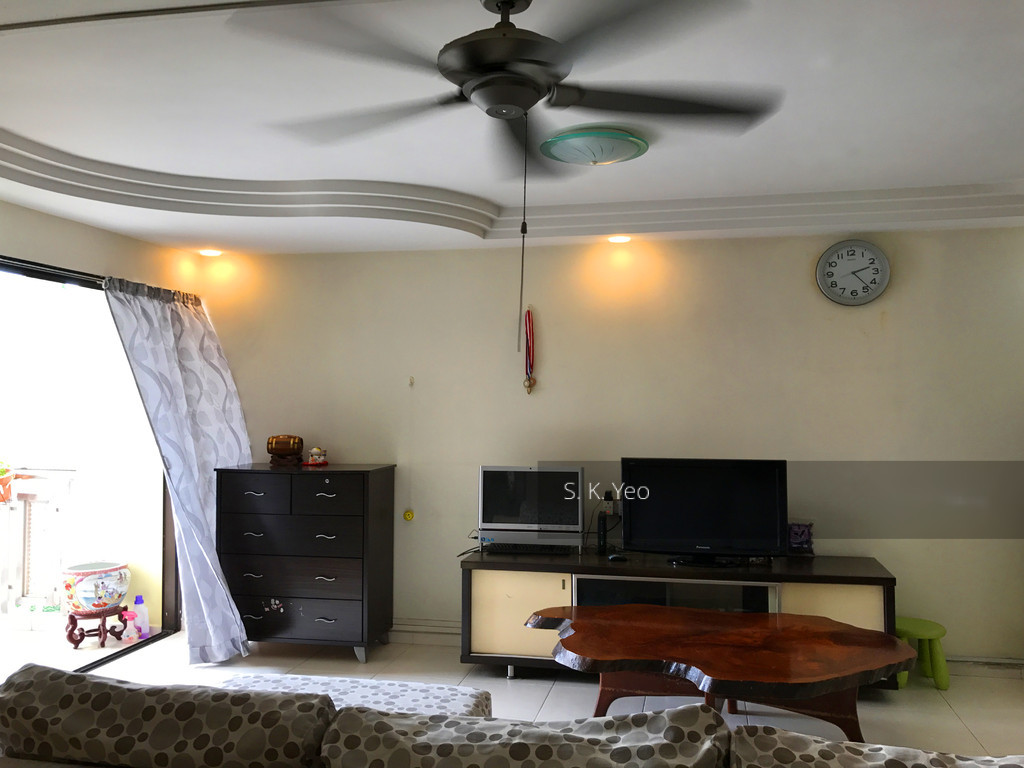 Blk 200D Sengkang East Road (Sengkang), HDB 5 Rooms #149440282